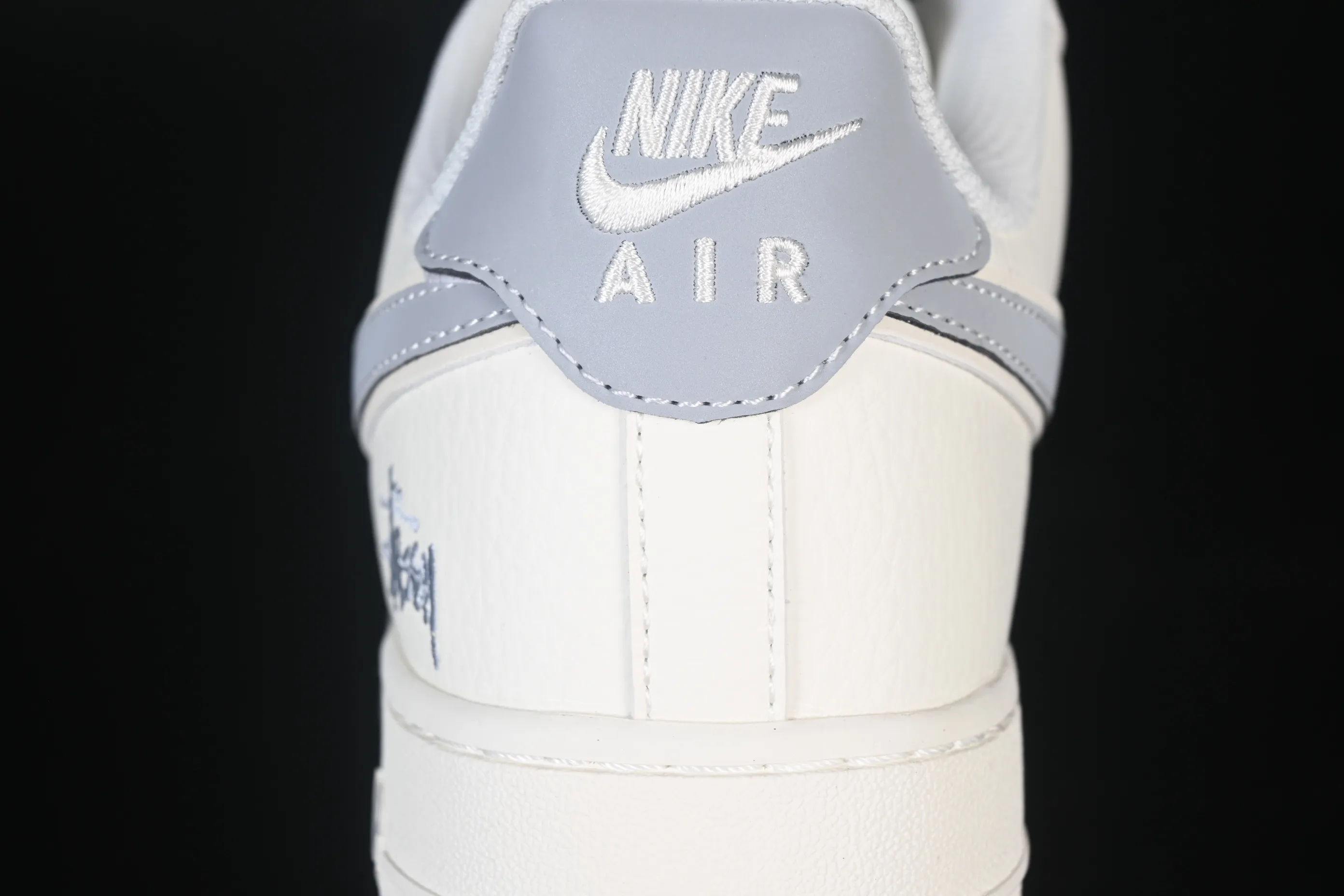 All categories Nk Air Force 1 Air Force series Nk Air Force 1 Low Air Force low top Nike Air Force 1'07 Low Stusi beige small three hook Air Force 1 low top casual sneakers CS5288-040